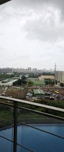 Balcony Image of 1100 Sq.ft 2 BHK Apartment / Flat for sale in Amanora Adreno Towers, Hadapsar Pune for Rs. 14000000