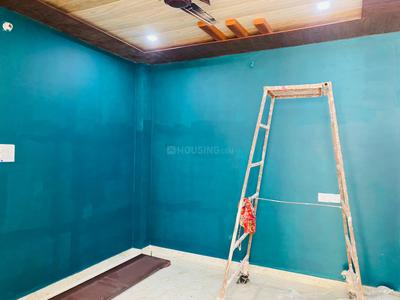 Bedroom Image of 2350 Sq.ft 6 BHK Independent House for sale in Kaazi Sarai Varanasi for Rs. 9870000