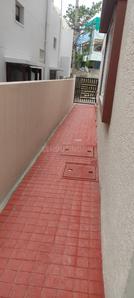 Balcony Image of 1350 Sq.ft 2 BHK Builder Floor for rent in Chanakyapuri Hyderabad for Rs. 13500