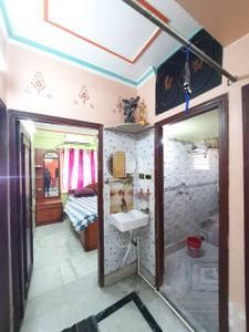 Image of 750 Sq.ft 2 BHK Apartment / Flat for rent in Maniktala, Kolkata for Rs. 22000
