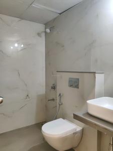 Common Bathroom Image of 950 Sq.ft 2 BHK Apartment / Flat for sale in Runwal Eirene, Thane West Thane for Rs. 13000000