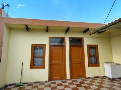 Balcony Image of 1100 Sq.ft 2 BHK Builder Floor for rent in Sector 9B Gurgaon for Rs. 12000