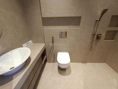 Bathroom Image of 3500 Sq.ft 4 BHK Apartment / Flat for sale in Raheja Atlantis 1, Juinagar Navi Mumbai for Rs. 71800000