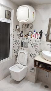 Bathroom Image of 2190 Sq.ft 4.5 BHK Apartment / Flat for sale in Mahagun Mywoods, Noida Extension Greater Noida for Rs. 25000000
