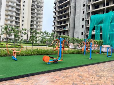 Image of 1685 Sq.ft 3 BHK Apartment / Flat for rent in Assotech Blith, Sector 99, Gurgaon for Rs. 40000