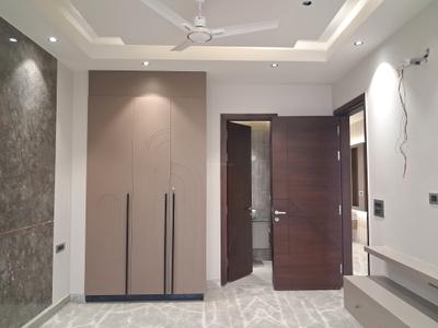 Bedroom Image of 2250 Sq.ft 4 BHK Builder Floor for sale in Paschim Vihar New Delhi for Rs. 49000000