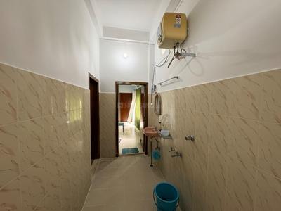 Bathroom Image of 1600 Sq.ft 2 BHK Builder Floor for rent in Podum Nagar 2 Dibrugarh for Rs. 20000