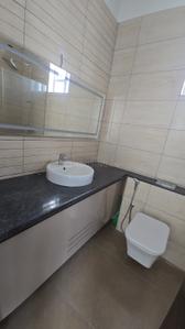 Bathroom Image of 1821 Sq.ft 3 BHK Villa for rent in Casagrand Grandio, Navalur Chennai for Rs. 40000