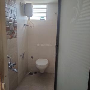 Bathroom Image of 700 Sq.ft 2 BHK Apartment / Flat for rent in Amardeep Heritage Phase II, Sayajipura Vadodara for Rs. 17000