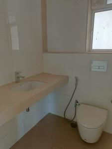 Bathroom Image of 1050 Sq.ft 2 BHK Apartment / Flat for sale in Godrej The Trees, Vikhroli East Mumbai for Rs. 33000000