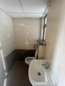 Bathroom Image of 900 Sq.ft 2 BHK Apartment / Flat for sale in Mahindra Happinest Tathawade, Tathawade Pune for Rs. 7500000