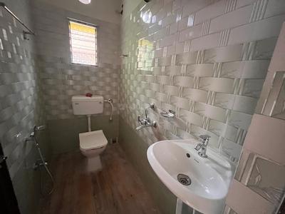 Bathroom Image of 1100 Sq.ft 3 BHK Apartment / Flat for sale in Behala Chowrasta Kolkata for Rs. 6500000