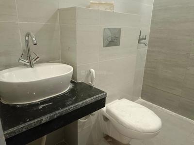 Bathroom Image of 2480 Sq.ft 3 BHK Builder Floor for rent in DLF Capital Greens, Karampura New Delhi for Rs. 59000