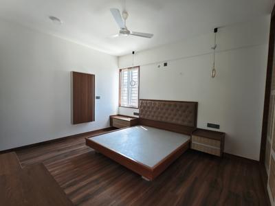 Bedroom Image of 2400 Sq.ft 3 BHK Builder Floor for rent in Sanjaynagar Bengaluru for Rs. 100000