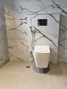 Common Bathroom Image of 2250 Sq.ft 4 BHK Builder Floor for rent in SS Aaron Ville, Sector 48 Gurgaon for Rs. 80000