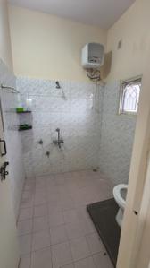 Bathroom Image of 900 Sq.ft 2 BHK Independent House for rent in Phase 2 Block 6 Bengaluru for Rs. 24000