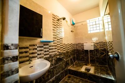 Bathroom Image of 1100 Sq.ft 2 BHK Apartment / Flat for rent in Parappana Agrahara Bengaluru for Rs. 30000