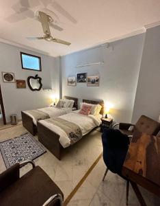 Bedroom Image of 792 Sq.ft 3 BHK Builder Floor for rent in DDA R Block, New Rajinder Nagar New Delhi for Rs. 62000