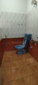 Bathroom Image of 932 Sq.ft 2 BHK Independent House for rent in Murugeshpalya Bengaluru for Rs. 21000