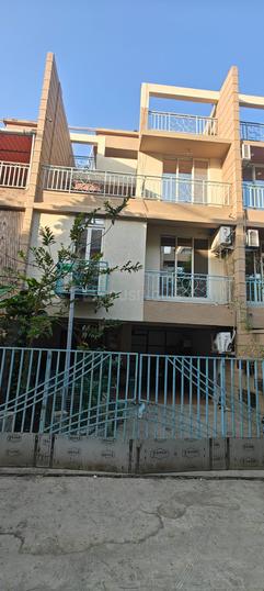 Shantee Spanish Villa Main Image 1