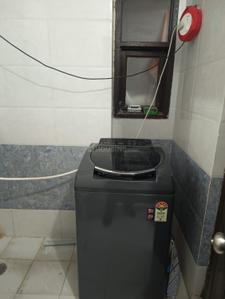 Bathroom Image of 1650 Sq.ft 3 BHK Apartment / Flat for rent in Shalimar Oneworld Vista, Gomti Nagar Lucknow for Rs. 55000
