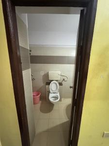 Bathroom Image of 1495 Sq.ft 3.5 BHK Apartment / Flat for rent in Vasant Park, Kalyan West Kalyan for Rs. 49000