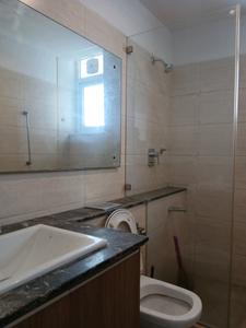 Common Bathroom Image of 1530 Sq.ft 3 BHK Apartment / Flat for rent in DLF The Primus, Sector 82A Gurgaon for Rs. 55000