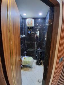 Bathroom Image of 1350 Sq.ft 3 BHK Apartment / Flat for sale in Indirapuram Ghaziabad for Rs. 13000000