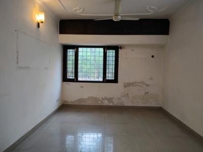 Living Room Image of 2200 Sq.ft 3 BHK Apartment / Flat for rent in DDA Flats Vasant Kunj, Vasant Kunj New Delhi for Rs. 74000