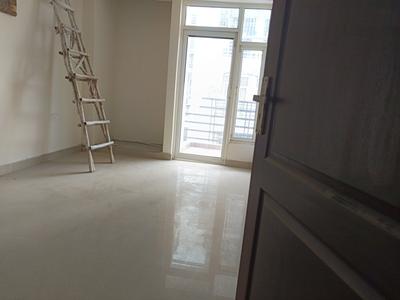 Bedroom Image of 1300 Sq.ft 3 BHK Apartment / Flat for rent in Gardenia Glory, Sector 46 Noida for Rs. 35000