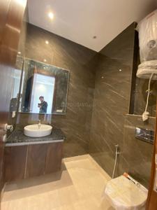 Bathroom Image of 2000 Sq.ft 3 BHK Builder Floor for sale in Chittaranjan Park New Delhi for Rs. 47500000
