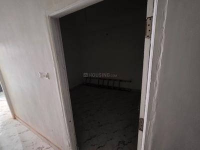 Bathroom Image of 700 Sq.ft 2 BHK Apartment / Flat for sale in Lalbagh Lucknow for Rs. 2800000