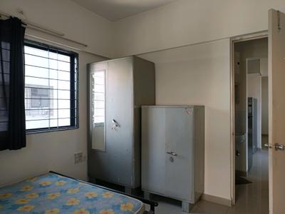 Bedroom Image of 1000 Sq.ft 2 BHK Apartment / Flat for rent in Magarpatta Iris, Magarpatta City Pune for Rs. 35000