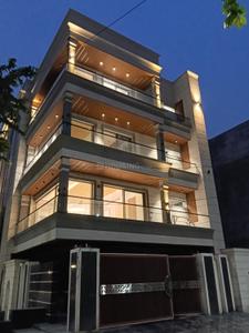 Image of 7000 Sq.ft 8 BHK Independent House for sale in Sector 100, Noida for Rs. 110000000