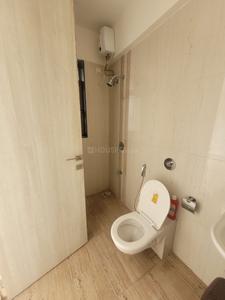 Bathroom Image of 850 Sq.ft 2 BHK Apartment / Flat for rent in Matunga West Mumbai for Rs. 130000