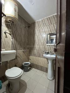 Bathroom Image of 900 Sq.ft 2 BHK Builder Floor for sale in Saket New Delhi for Rs. 3500000