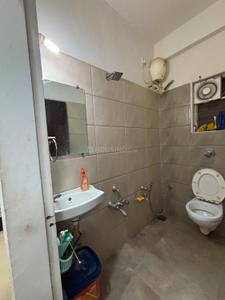 Image of 1000 Sq.ft 2 BHK Apartment / Flat for rent in Sunpharma Road, Vadodara for Rs. 19999