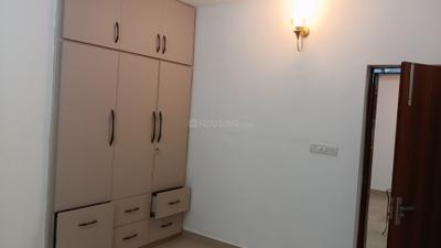 Bedroom Image of 1900 Sq.ft 3 BHK Apartment / Flat for rent in DDA Sector Pocket B C, Vasant Kunj New Delhi for Rs. 85000