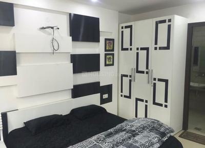 Bedroom Image of 1200 Sq.ft 3 BHK Builder Floor for rent in Rajouri Garden New Delhi for Rs. 50000