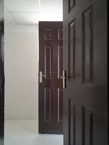 Common Bathroom Image of 1044 Sq.ft 2 BHK Apartment / Flat for sale in Paramount Floraville, Kulesara Noida for Rs. 11500000