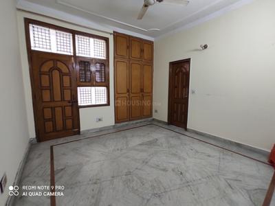 Bedroom Image of 2520 Sq.ft 4 BHK Builder Floor for sale in Punjabi Bagh New Delhi for Rs. 35000000
