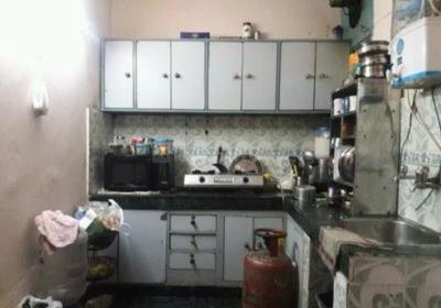 Kitchen Image of 1000 Sq.ft 2 BHK Builder Floor for sale in Sant Nagar New Delhi for Rs. 12500000