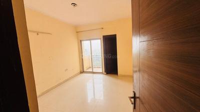 Hall Image of 2830 Sq.ft 4 BHK Apartment / Flat for rent in MKS La Royale, Indirapuram Ghaziabad for Rs. 50000