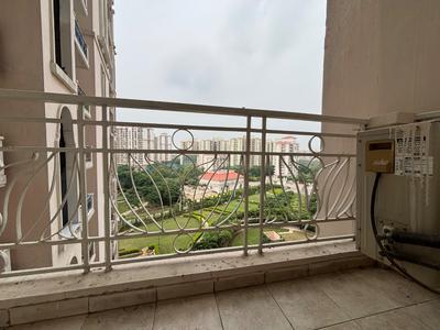 Balcony Image of 1719 Sq.ft 3 BHK Apartment / Flat for sale in DLF Regal Gardens, Sector 90 Gurgaon for Rs. 22000000