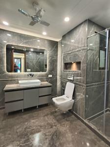 Bathroom Image of 4000 Sq.ft 4 BHK Builder Floor for sale in Saket New Delhi for Rs. 100000000