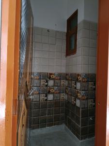 Common Bathroom Image of 750 Sq.ft 2 BHK Builder Floor for sale in DLF Ankur Vihar Ghaziabad for Rs. 2365566