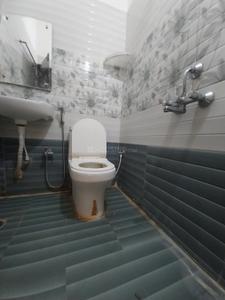 Bathroom Image of 850 Sq.ft 2 BHK Apartment / Flat for rent in Puppalaguda Hyderabad for Rs. 25500