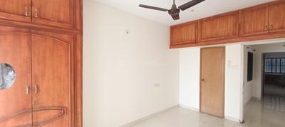 Bedroom Image of 1300 Sq.ft 3 BHK Apartment / Flat for rent in Saibaba Colony Coimbatore for Rs. 25000