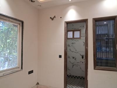 Bedroom Image of 1000 Sq.ft 3 BHK Builder Floor for sale in Paschim Vihar New Delhi for Rs. 18500000