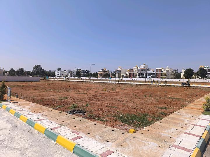 PGR Urban City  Near IVC road Main Image 1